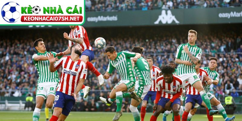 Real Betis vs Atletico Madrid: Antony mất hút, tân binh lên tiếng trong chiến thắng 5 sao (Cúp Nhà vua) 4 Atletico Madrid ghi tên vào bán kết, Real Betis lộ rõ hạn chế